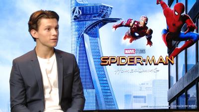 Tom Holland señala lo 